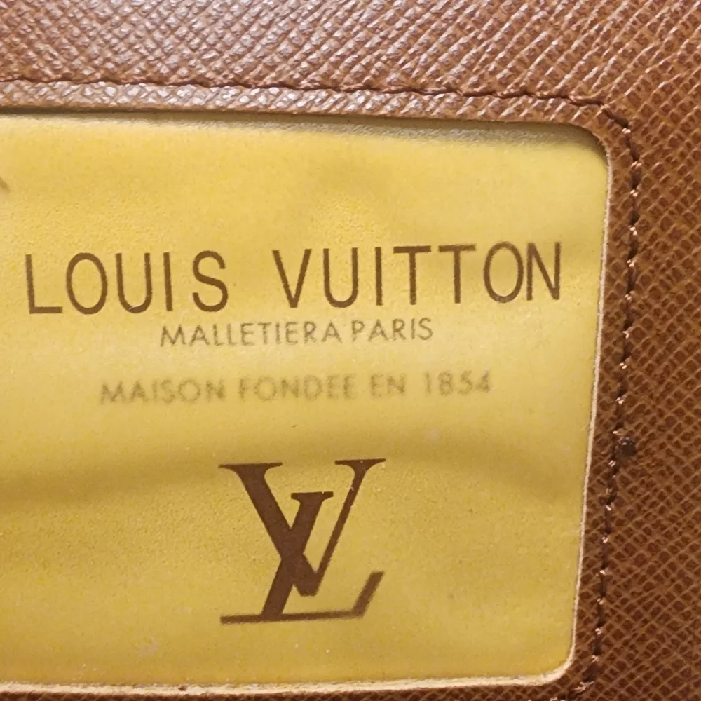 Louis Vuitton Brown Monogram Wallet‎